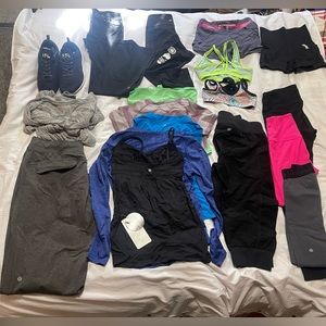 Lot of lululemon Athleta APL Gymshark Beyond Yoga leggings shorts tops 18 Items